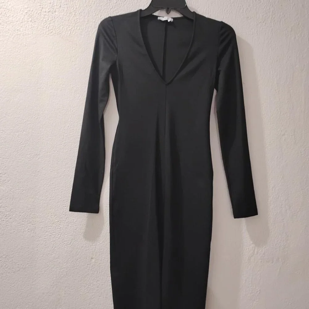 alo black and white dress Select Shoes Size:39 amanda gerell Ladies Dresses Long Sleeve relaxed through the hips